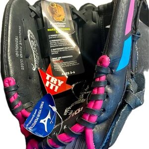 Mizuno Black and Pink Kids Glove